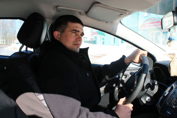 Сергей Костяшинцев