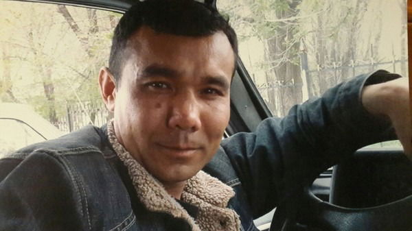 Женис Умаров