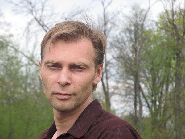 Максим Иванов