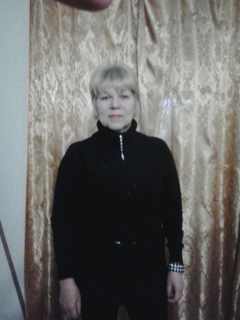 Елена Радостева