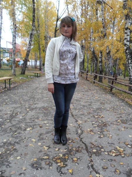 Любаня Комарова