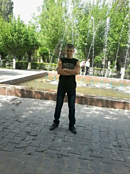 Саня Калашников