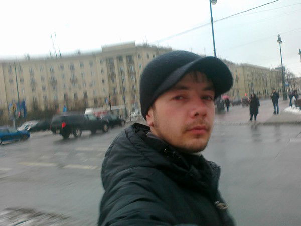 Икром Наимов