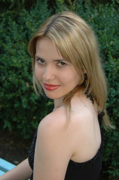 Элина Печонова