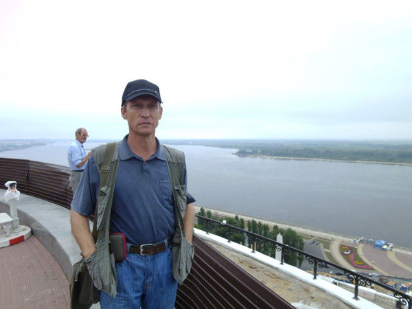 Александр Власов