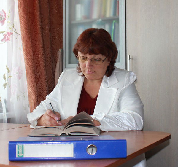 Елена Апаницына