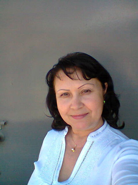 Оля Сафонова