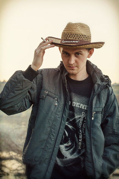 Неизвестно Неизвестно