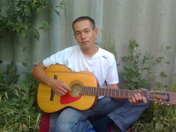 Элдияр Аширов