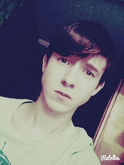 Роман Настин