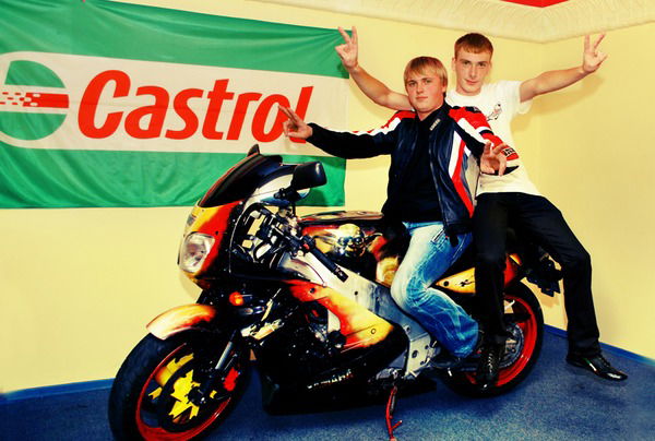 Антон Бодров