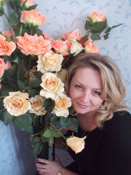 Анна Комарова