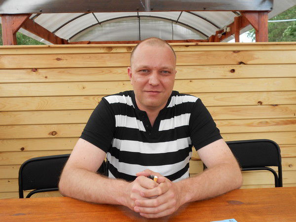 Александр Волков