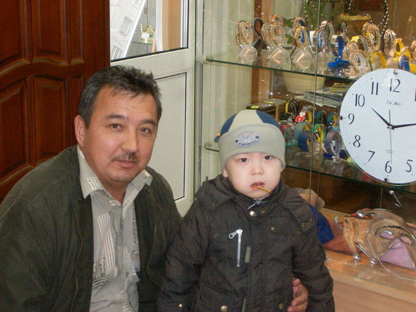 Сержан Султанов