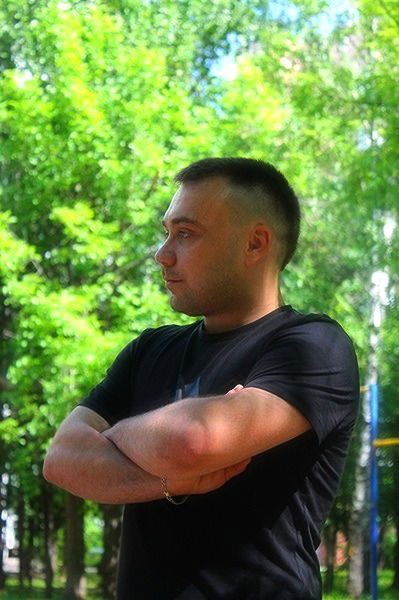 Николай Маров