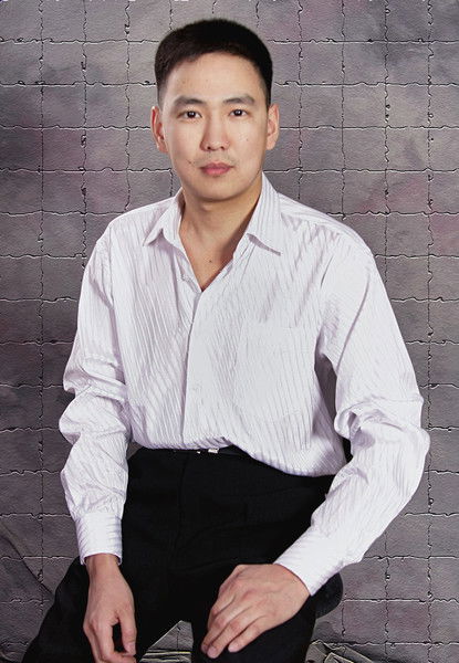 Дмитрий Базаржапов