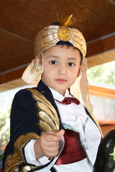 Музаффар Хусниддинов