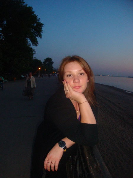 Лена Зазулина