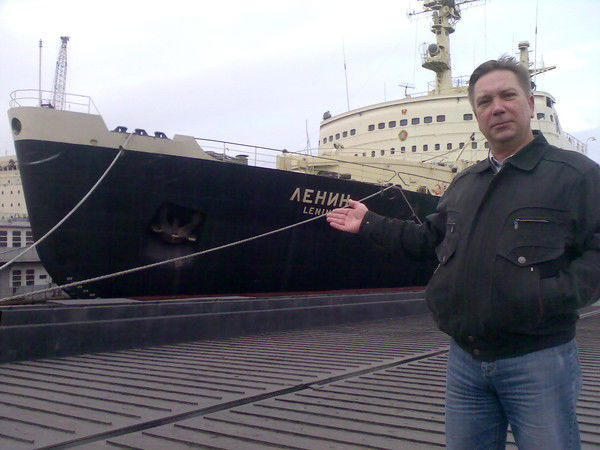 Леонид Голенок