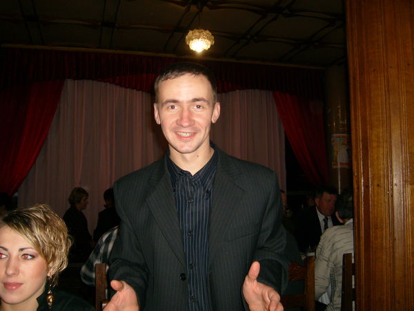 Володимир Чухрй