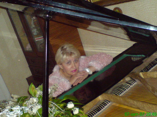 Инна Золотарева