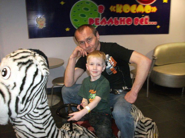 Виктор Тихомиров