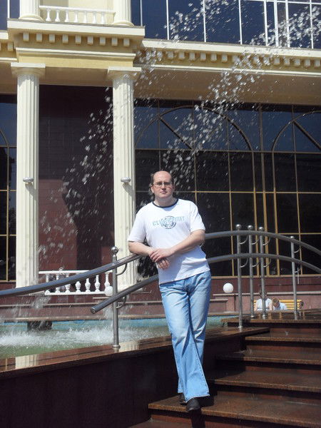 Виктор Михайлов