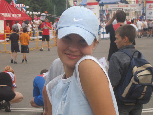 Анна Захарова