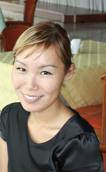 Лена Попова