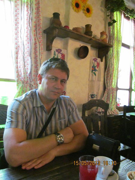 Роман Белоконев