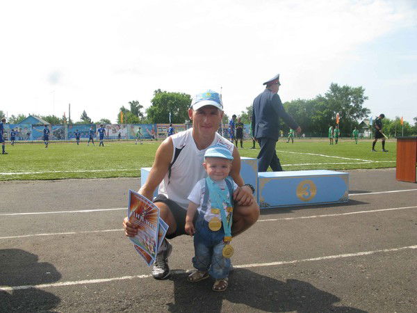 Николай Суров