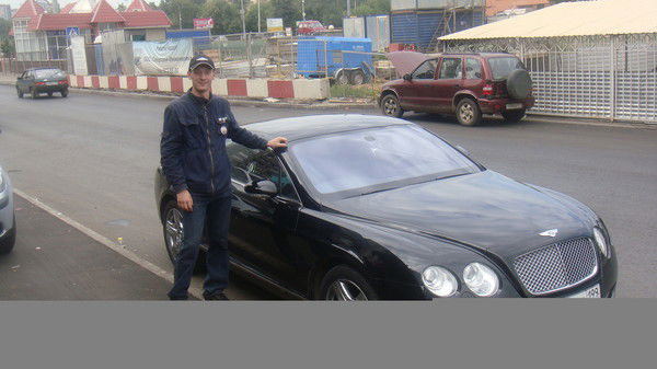 Денис Емельянов