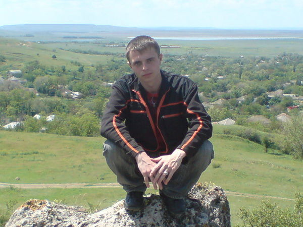 Роман Богданов