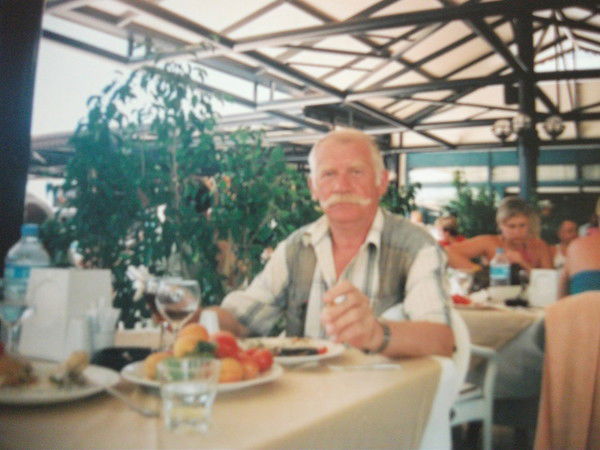 Михаил Лапшин