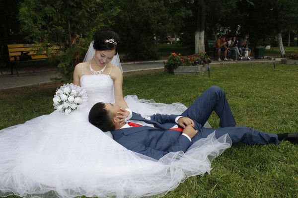 Еркебулан Жадыра Вырахмановтар