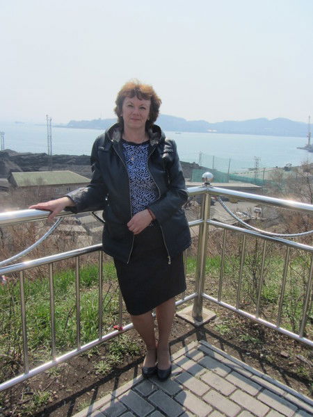 Елена Комар