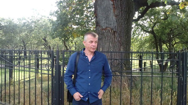 Андрей Леонов