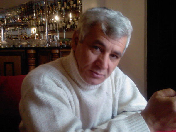 Художник Али Гусейнов