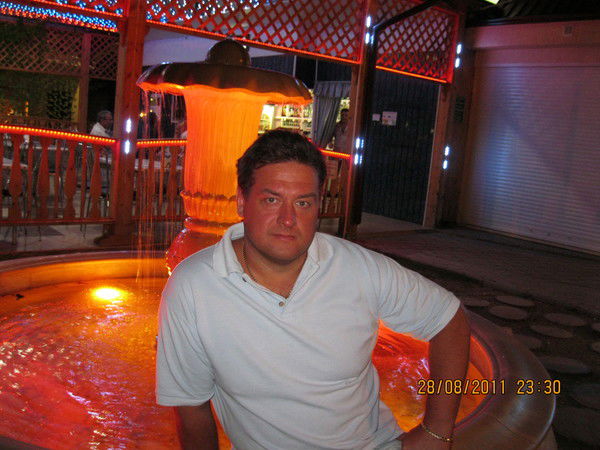 Анатолий Сухаренко