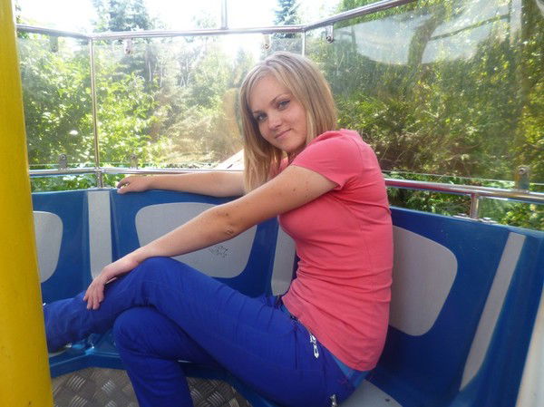 Девушка С Глазами - Цвета Неба! )))