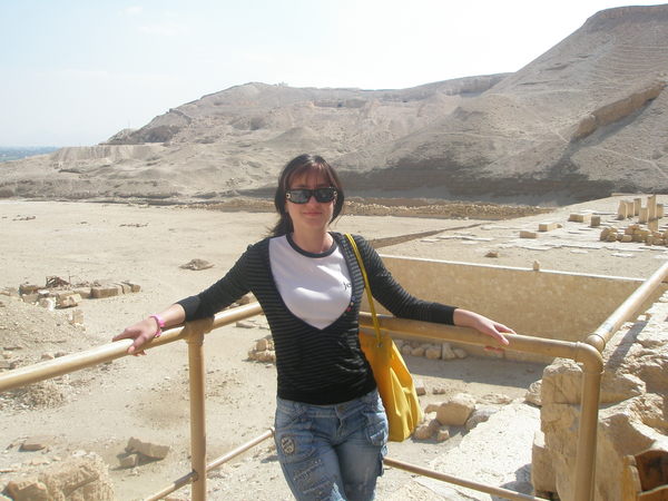 Надя Пахарь