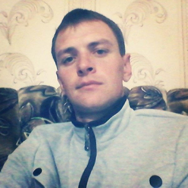 Денис Головешко