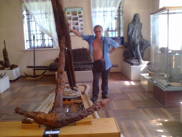 Толя Васяев