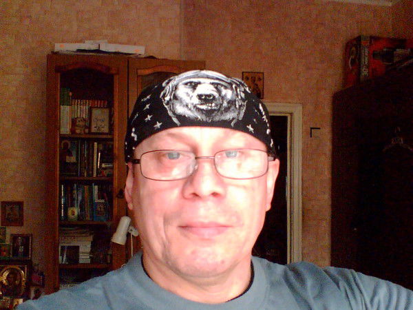 Александр Валиев