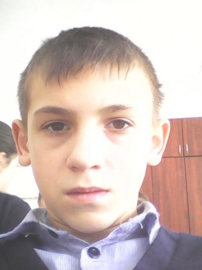 Денис Попов