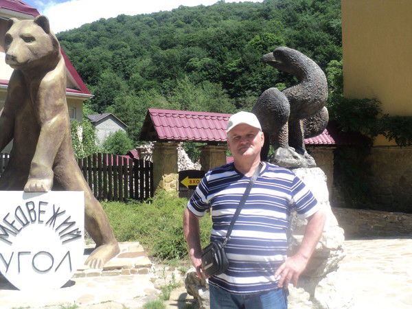 Михаил Погорянский