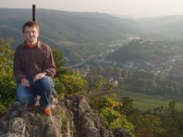 Александр Логутенок