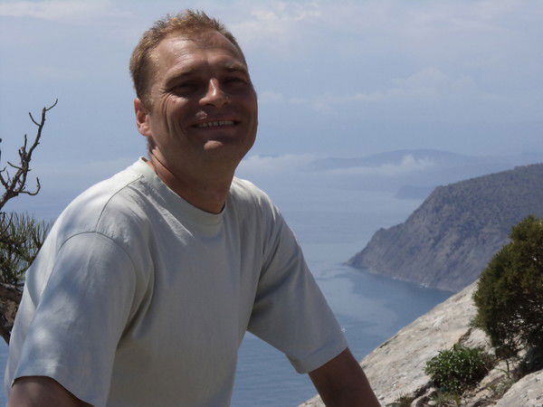 Анатолий Антипин