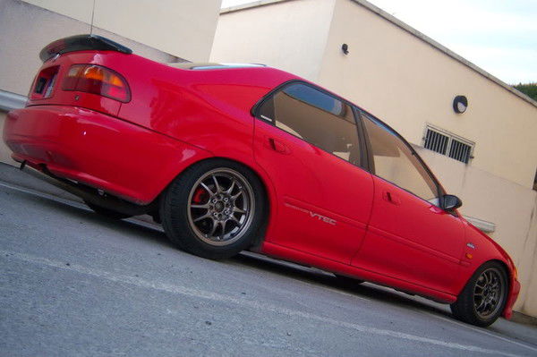 Володя Бисеров