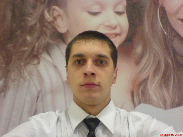 Владимир Бухаров